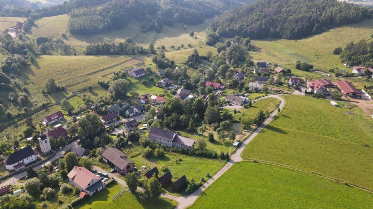 Pokoje Goscinne Art- Dworek Kudowa-Zdrój Eksteriør billede